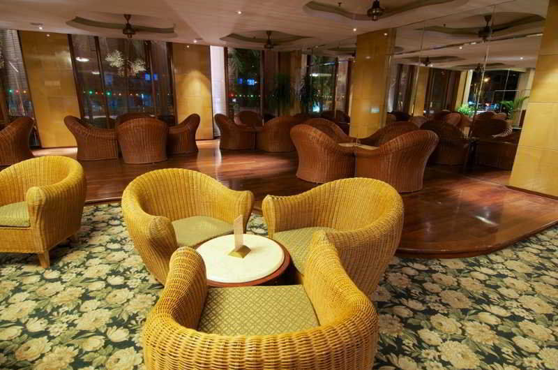 더 노탐 올 스위트 페낭 조지타운 외부 사진 The lobby of the hotel